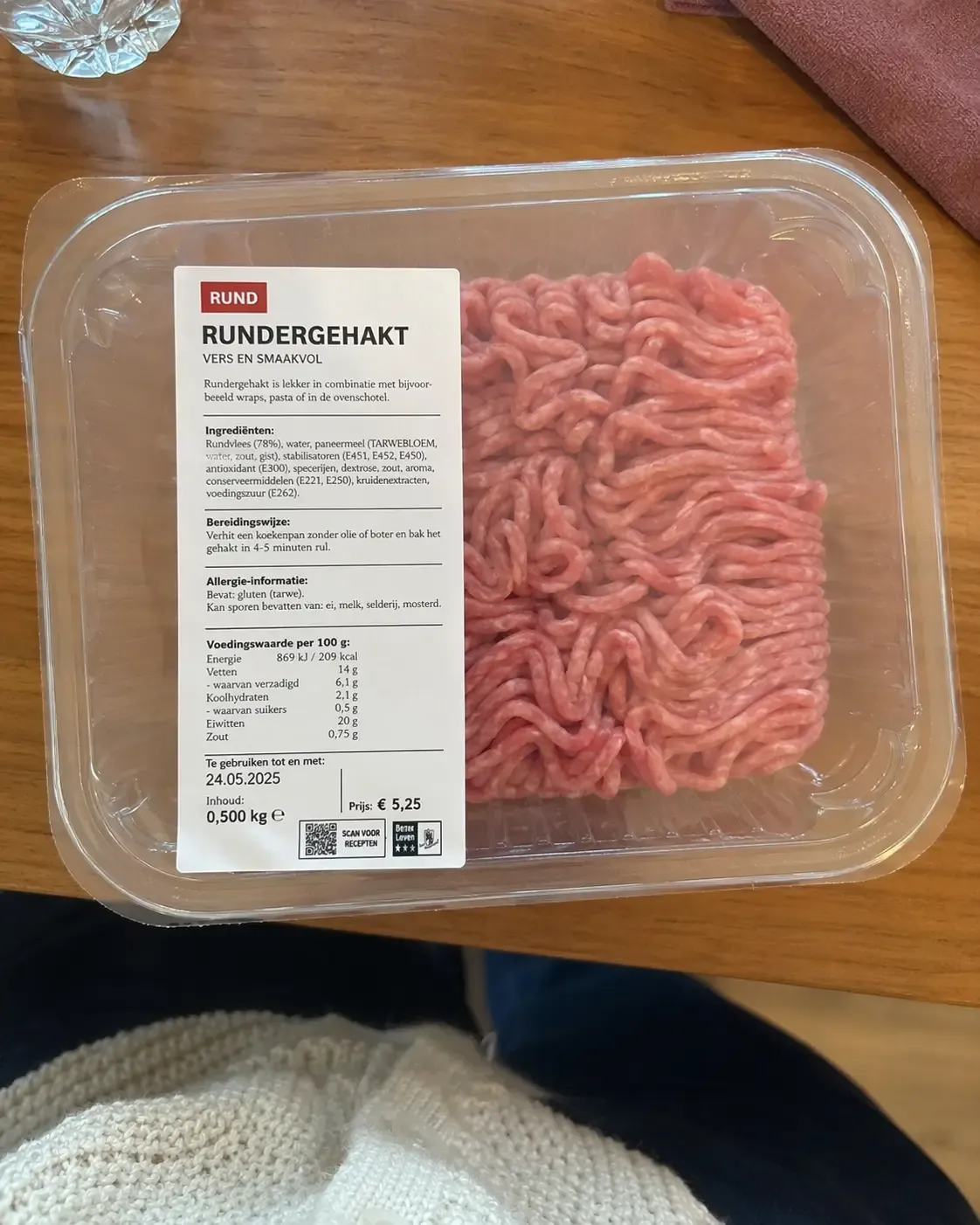 Supermarkt-rundergehakt — met lange lijst toevoegingen